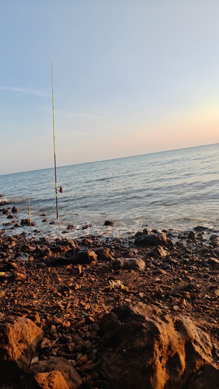 Petang yang sederhana, kenangan yang luar biasa. 🎣