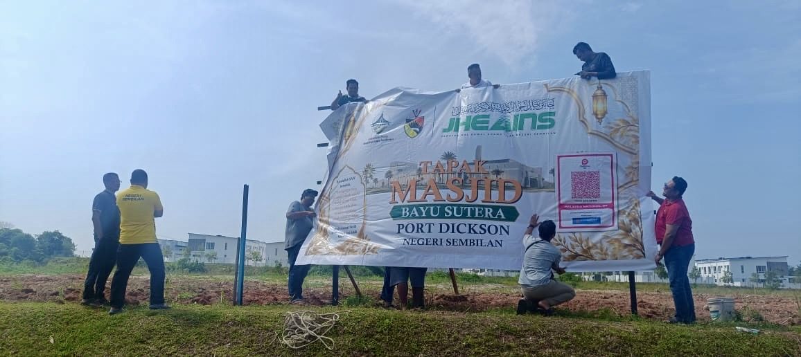 PEMASANGAN BILLBOARD