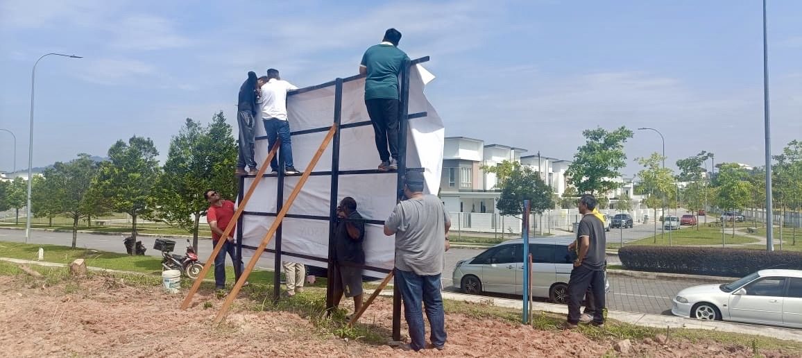 PEMASANGAN BILLBOARD